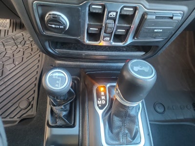 2023 Jeep Wrangler Sahara Altitude 4x4