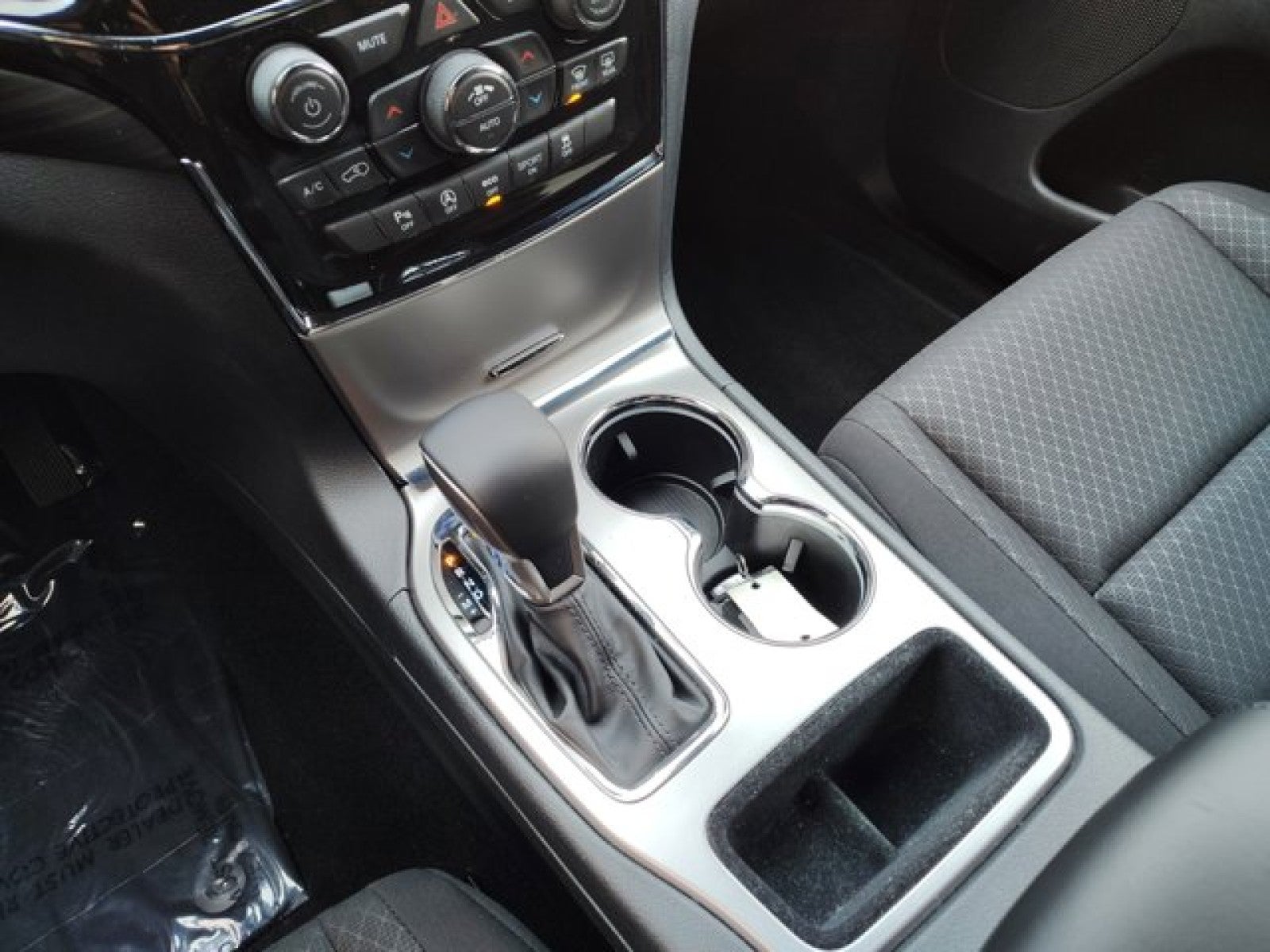 2022 Jeep Grand Cherokee WK Laredo E 4x4