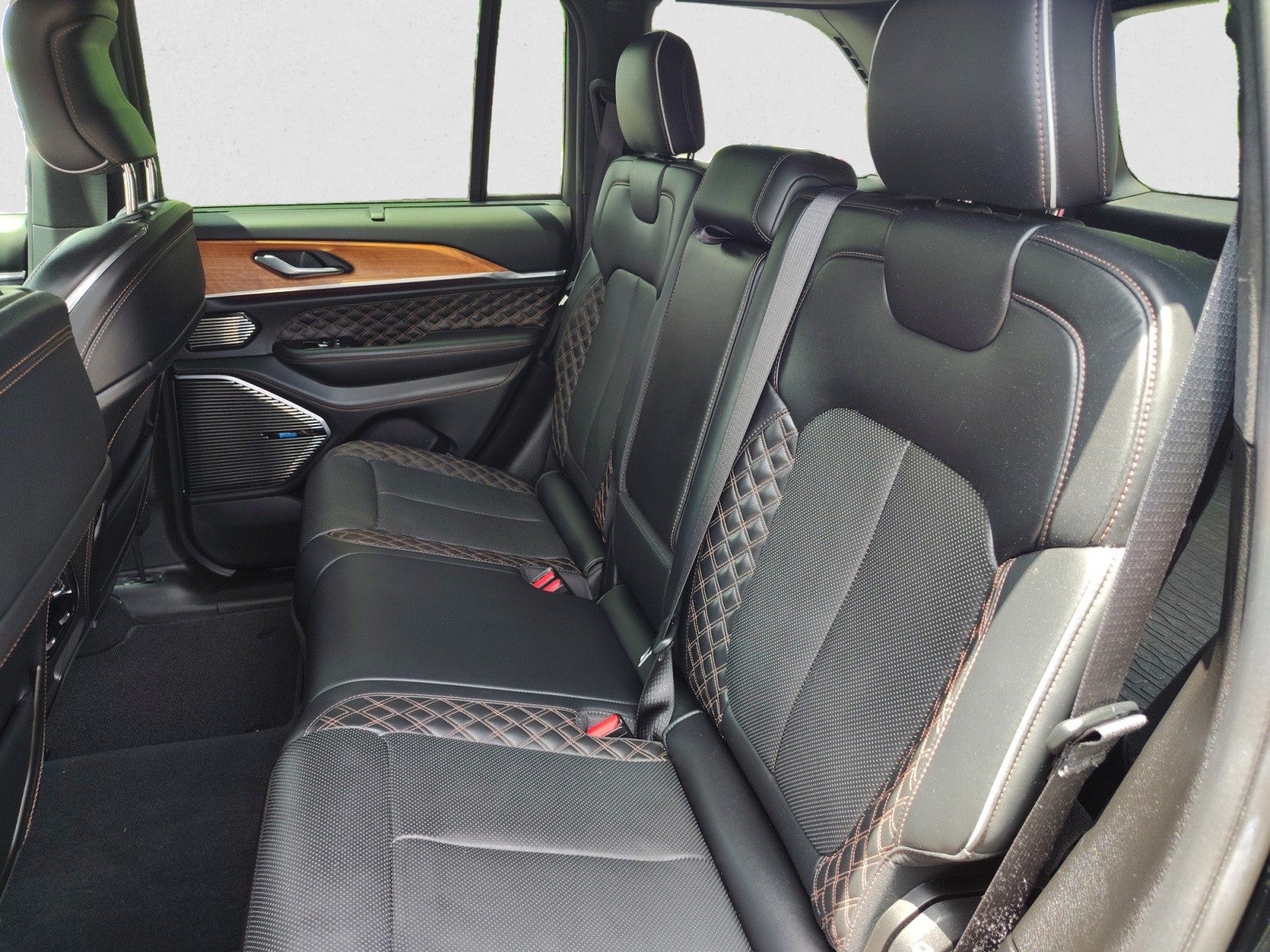 2023 Jeep Grand Cherokee Summit Reserve 4x4 | $72k MSRP
