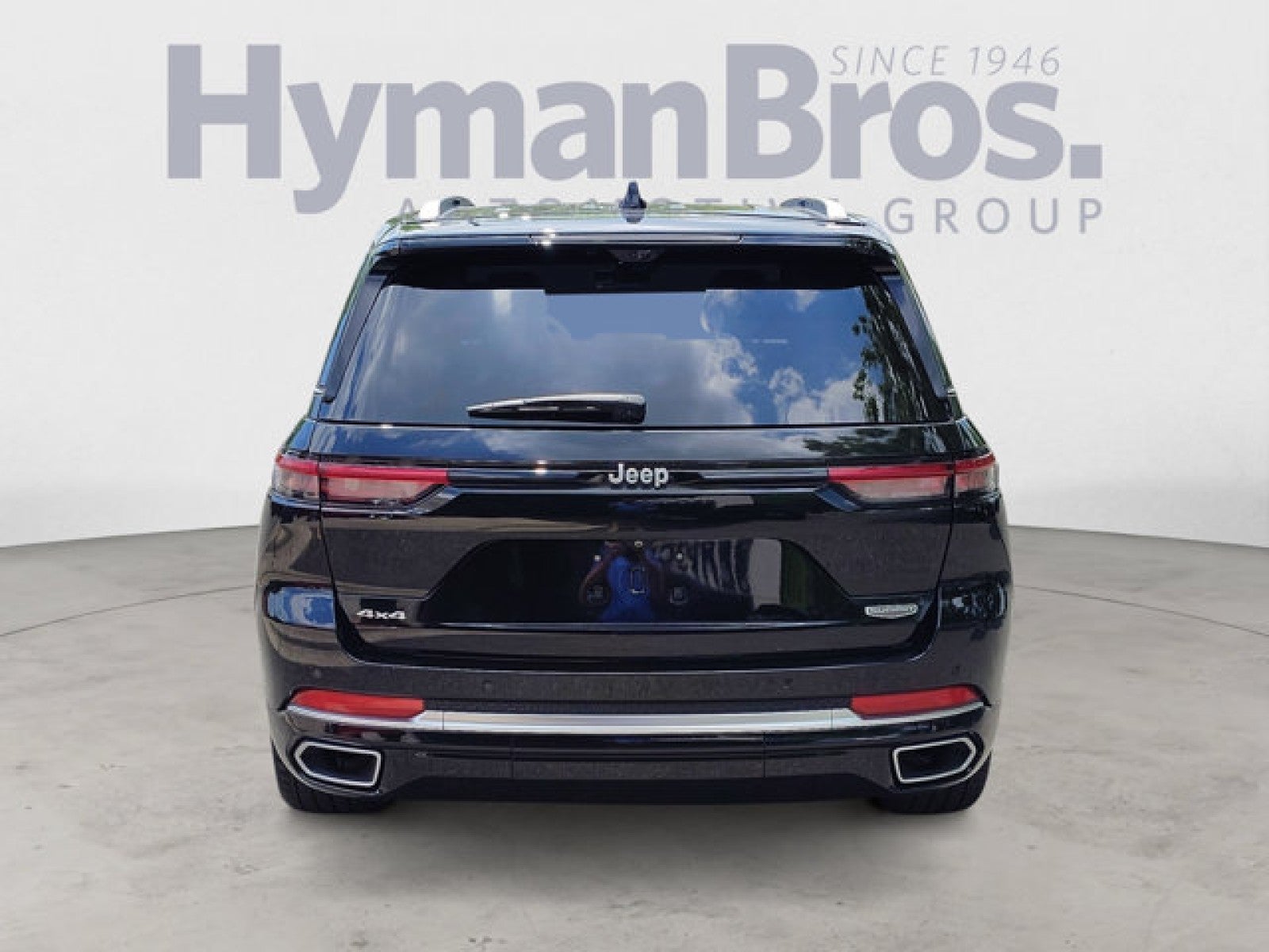 2023 Jeep Grand Cherokee Summit Reserve 4x4 | $72k MSRP