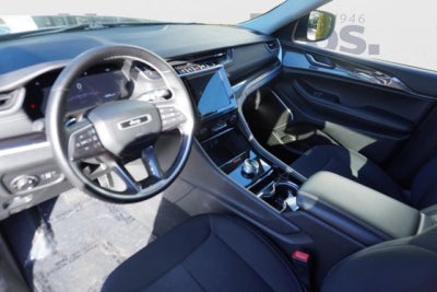 2022 Jeep Grand Cherokee L Laredo L 4x4 | Bucket seats, luxury tech pack