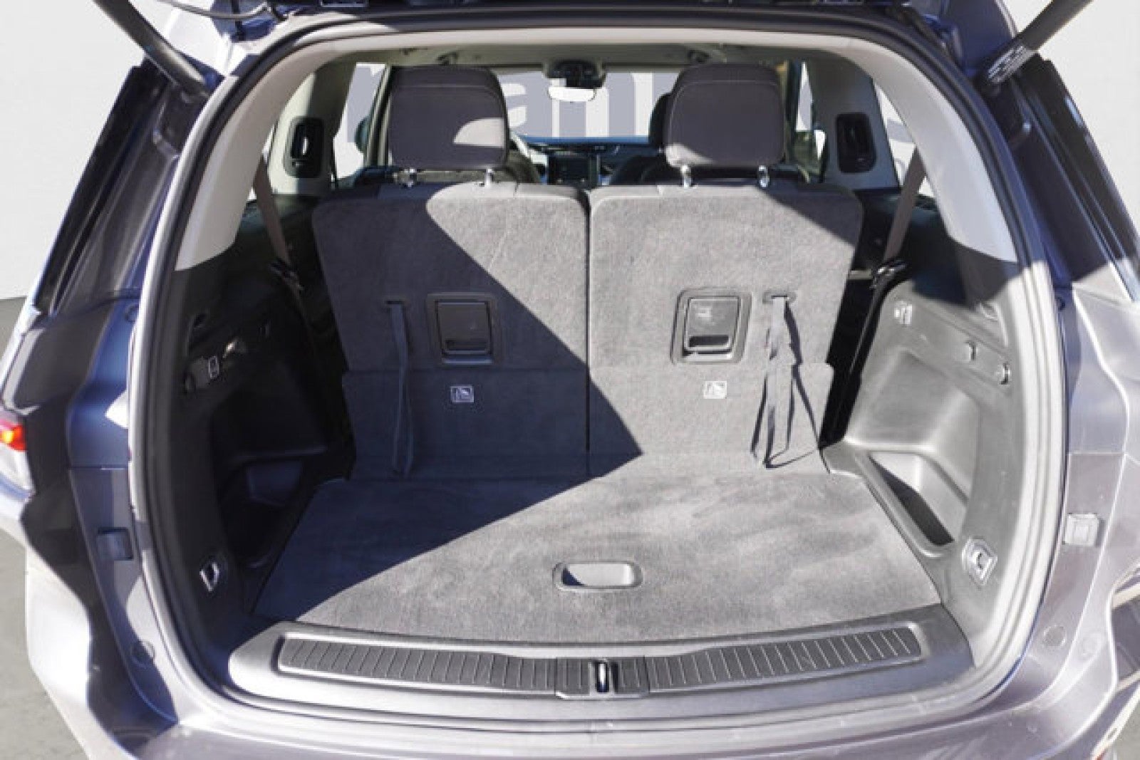 2022 Jeep Grand Cherokee L Laredo L 4x4 | Bucket seats, luxury tech pack