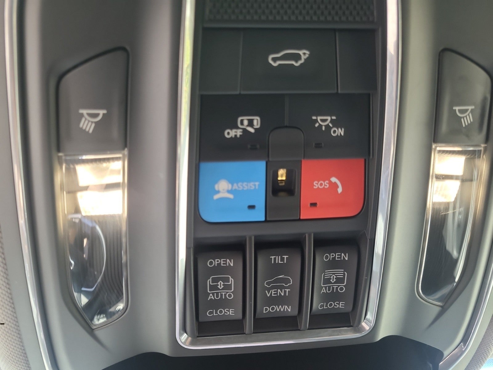 2021 Jeep Grand Cherokee L Limited 4x4 | Pano Roof