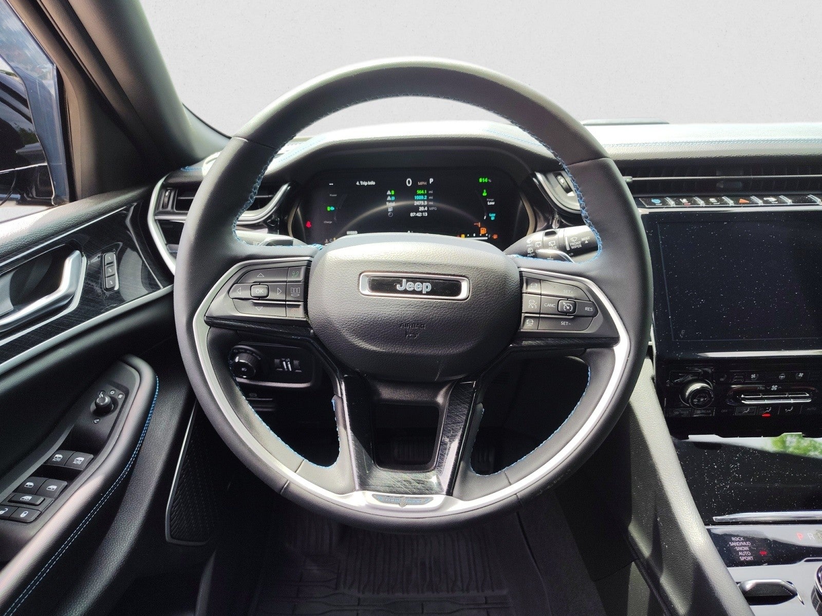 2023 Jeep Grand Cherokee 4xe Trailhawk 4x4 | Luxury Tech III