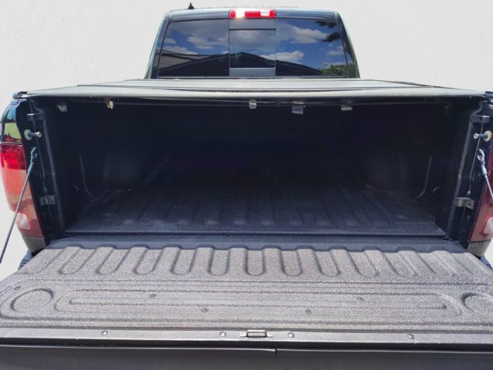 2016 RAM 1500 Rebel 4WD Crew Cab