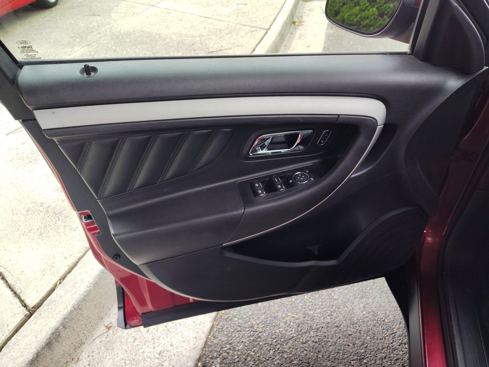 2017 Ford Taurus SEL