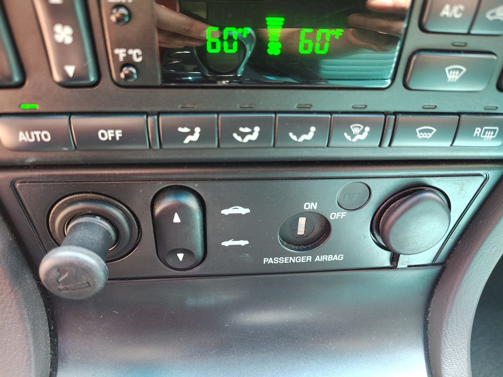 2002 Ford Thunderbird Premium