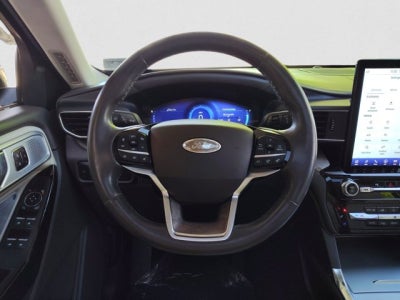 2022 Ford Explorer Platinum 4WD | Pano, Tech, bucket seats