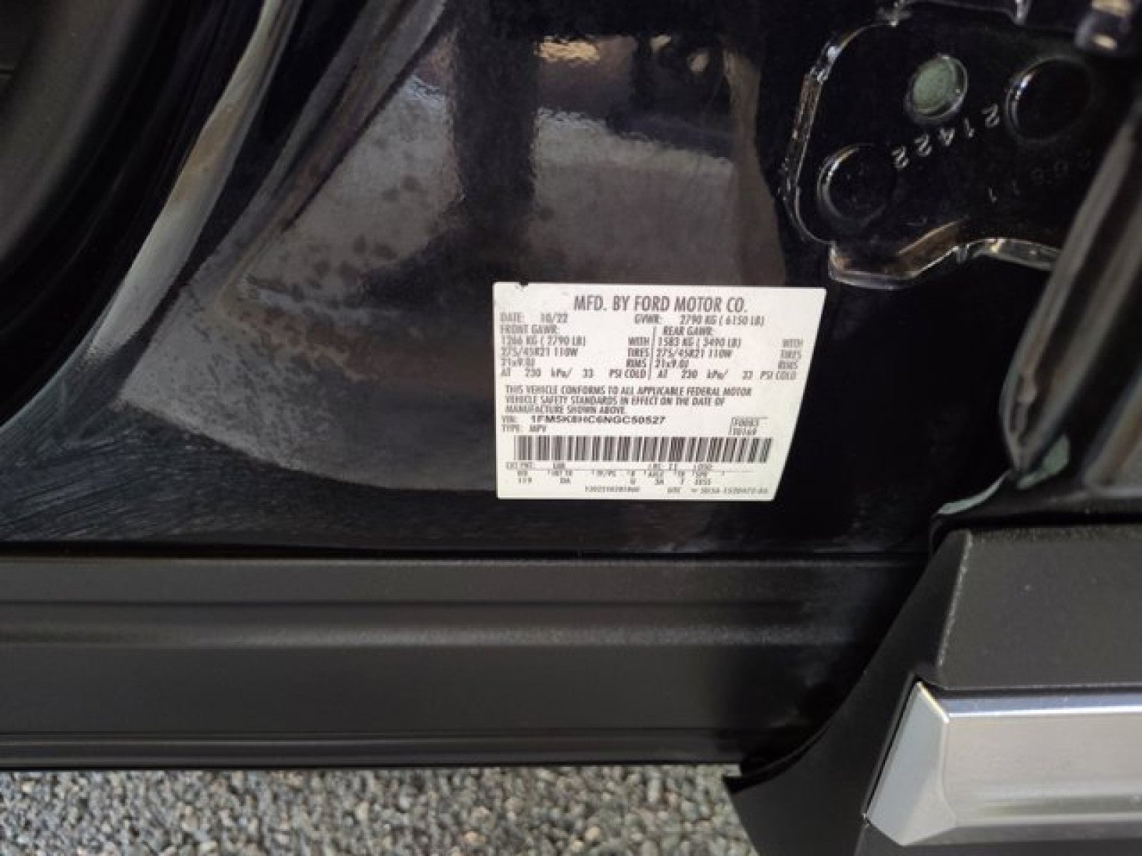 2022 Ford Explorer Platinum 4WD | Pano, Tech, bucket seats