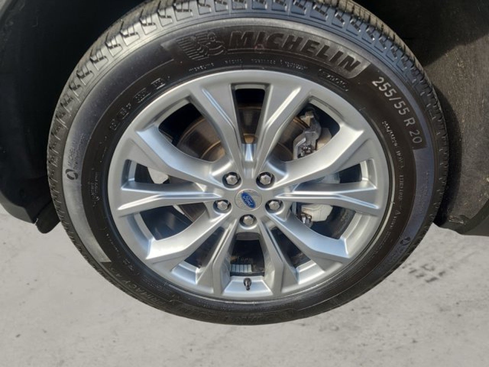 2022 Ford Explorer Limited 4WD