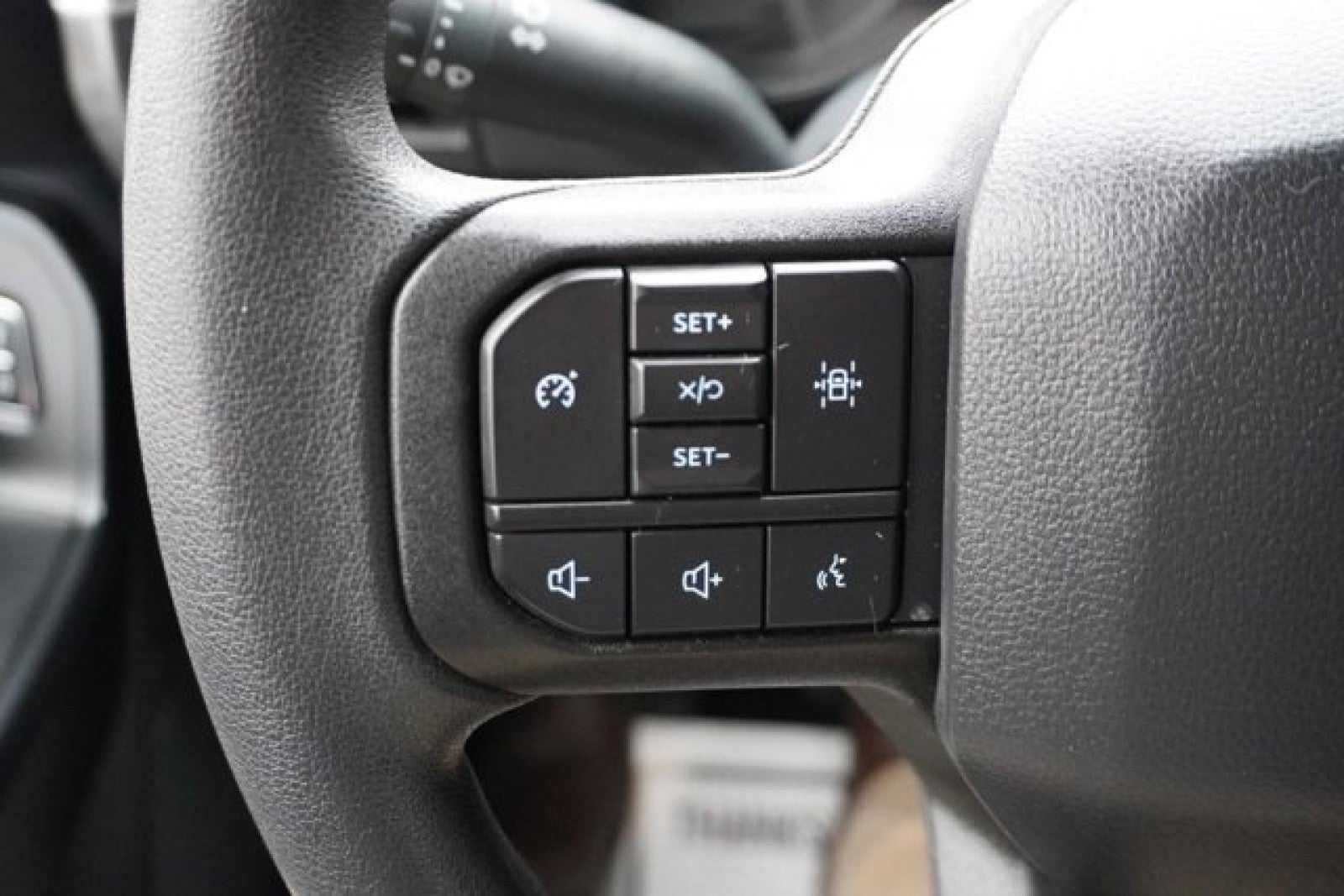 2023 Ford F-150 SuperCrew 4WD | FX4, STX Black Appearance