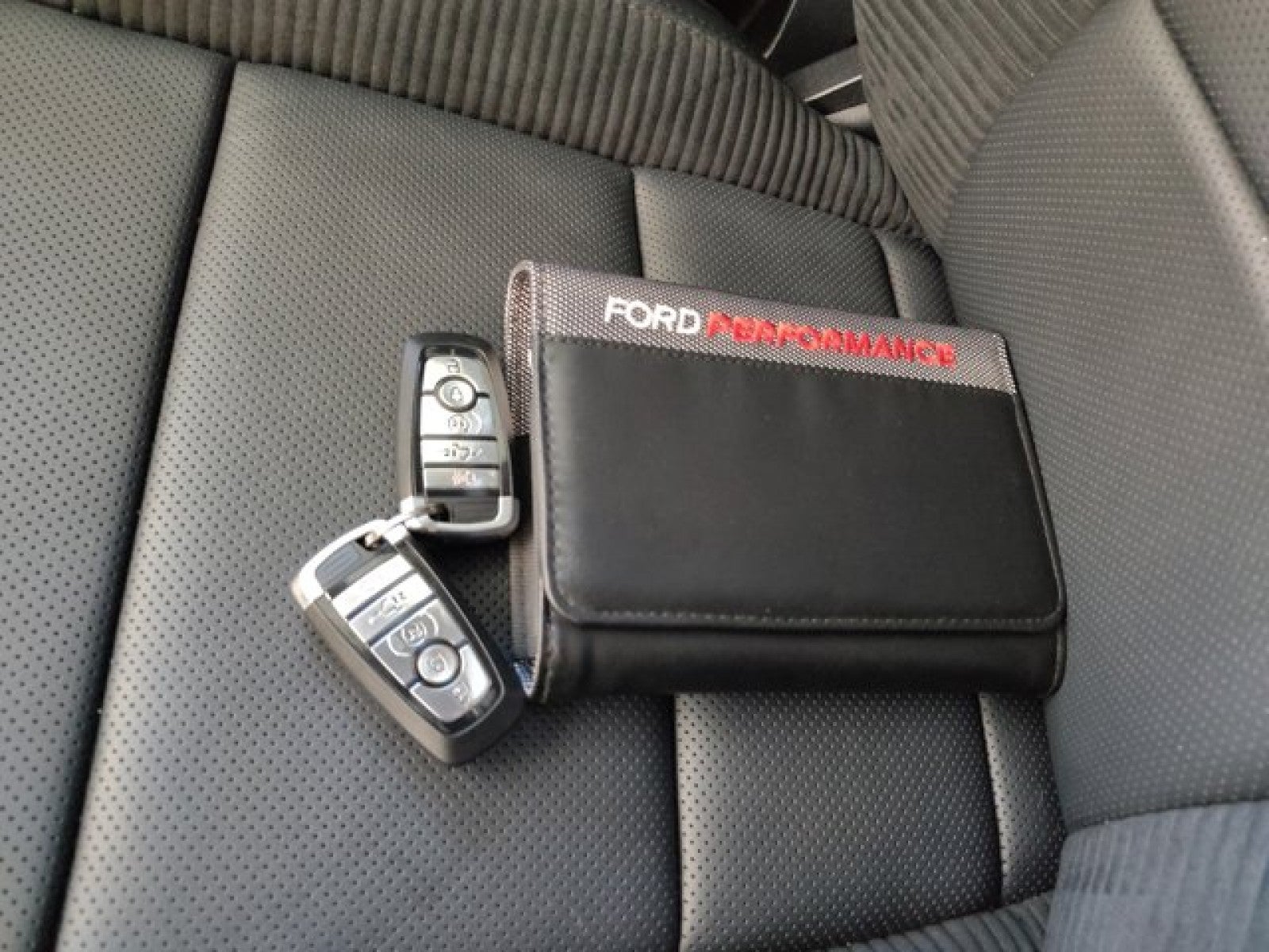 2022 Ford F-150 Raptor | 37 Performance, Moonroof