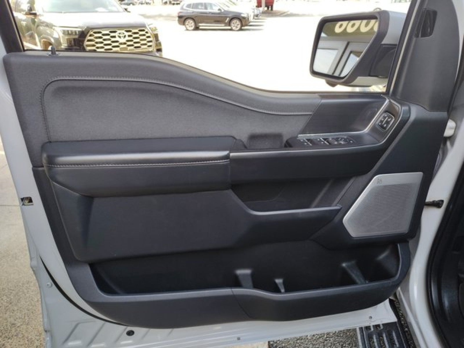 2023 Ford F-150 Raptor | Moonroof