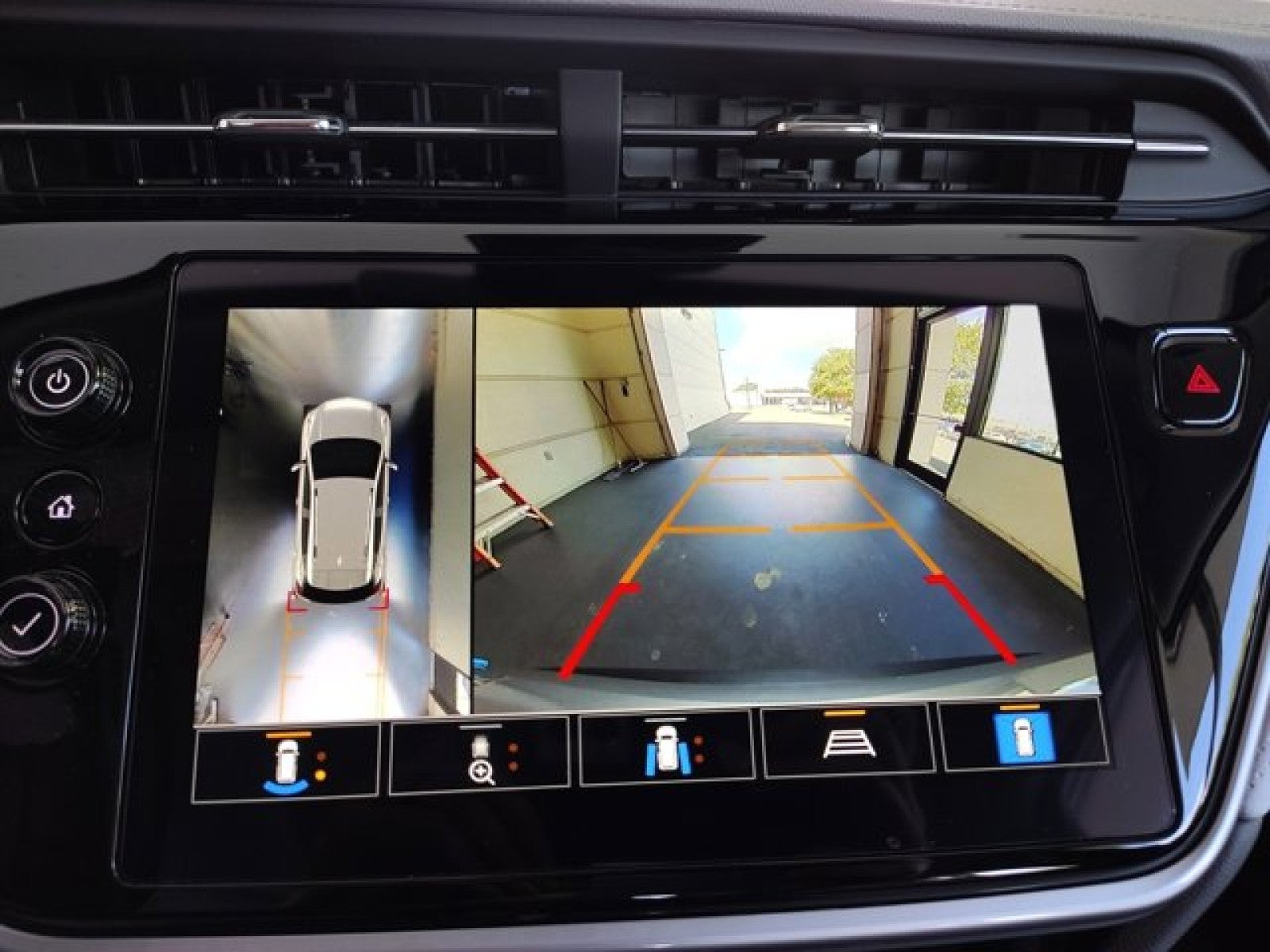 2023 Chevrolet Bolt EUV Premier | Supercruise, Sun/Sound