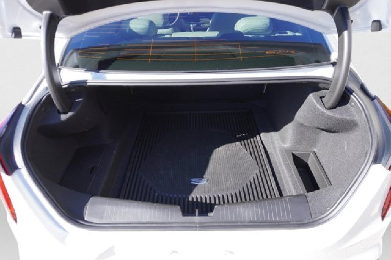 2023 Cadillac CT4 Luxury