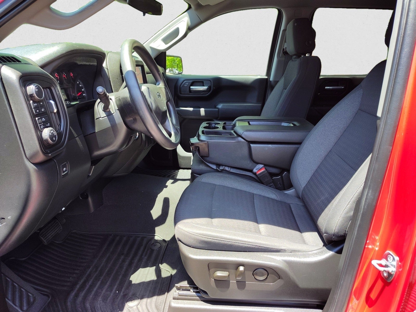 2022 Chevrolet Silverado 1500 Custom 4x4 | Rally Edition