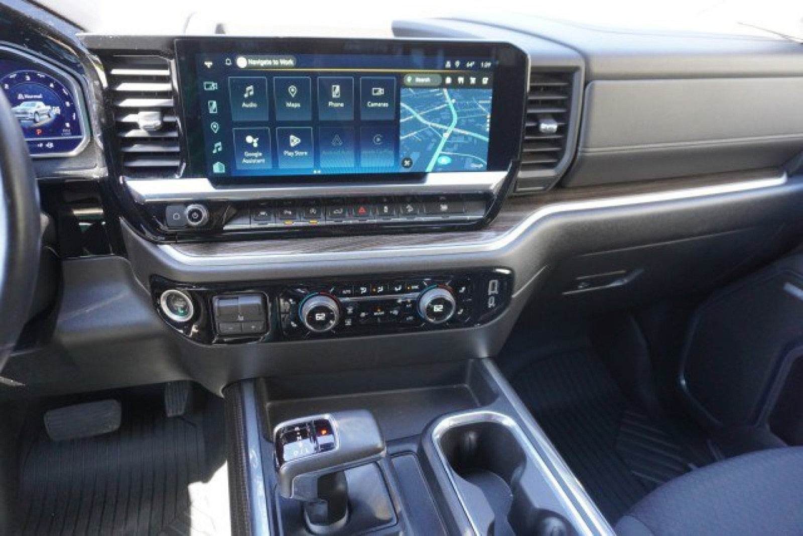 2022 Chevrolet Silverado 1500 RST 4WD Crew Cab