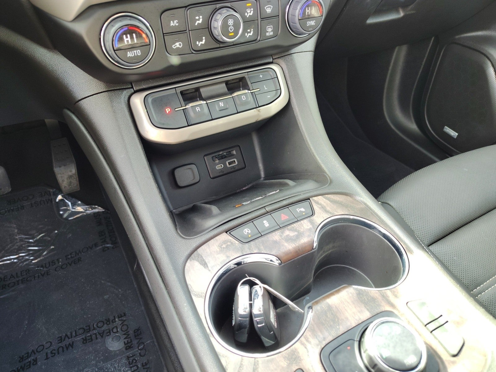 2023 GMC Acadia Denali AWD | Ultimate Package