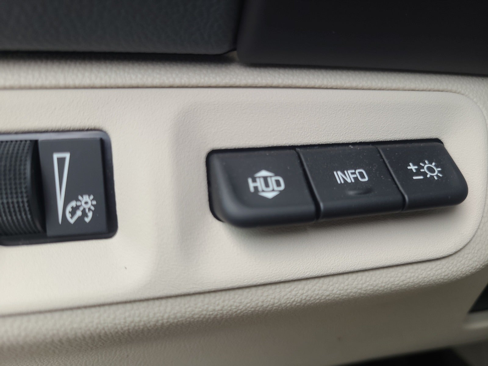 2023 GMC Acadia Denali AWD | Pano