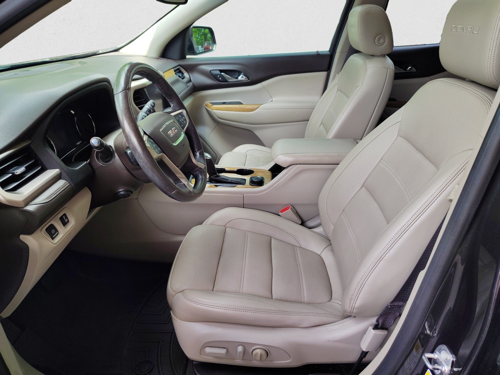 2017 GMC Acadia Denali AWD