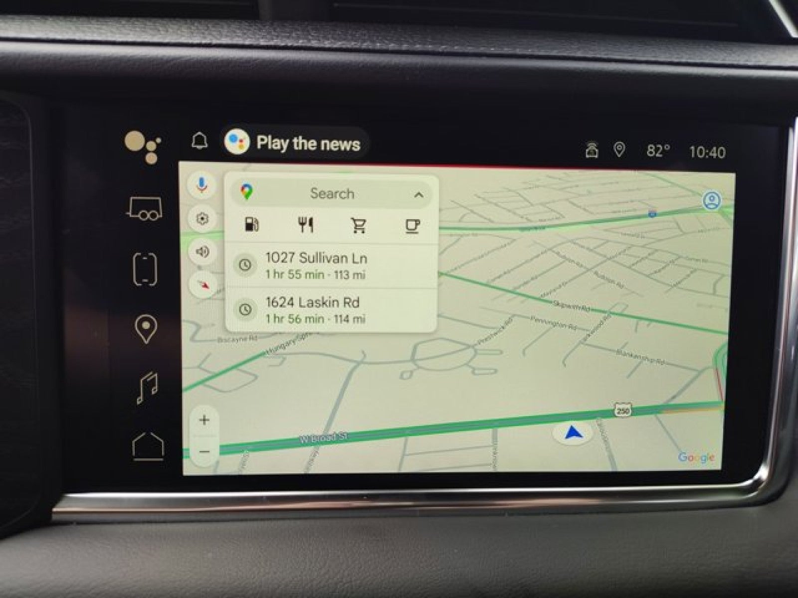 2023 GMC Yukon Denali 4x4 | 1 Owner, Only 4,000 Miles! Rear Seat Media System