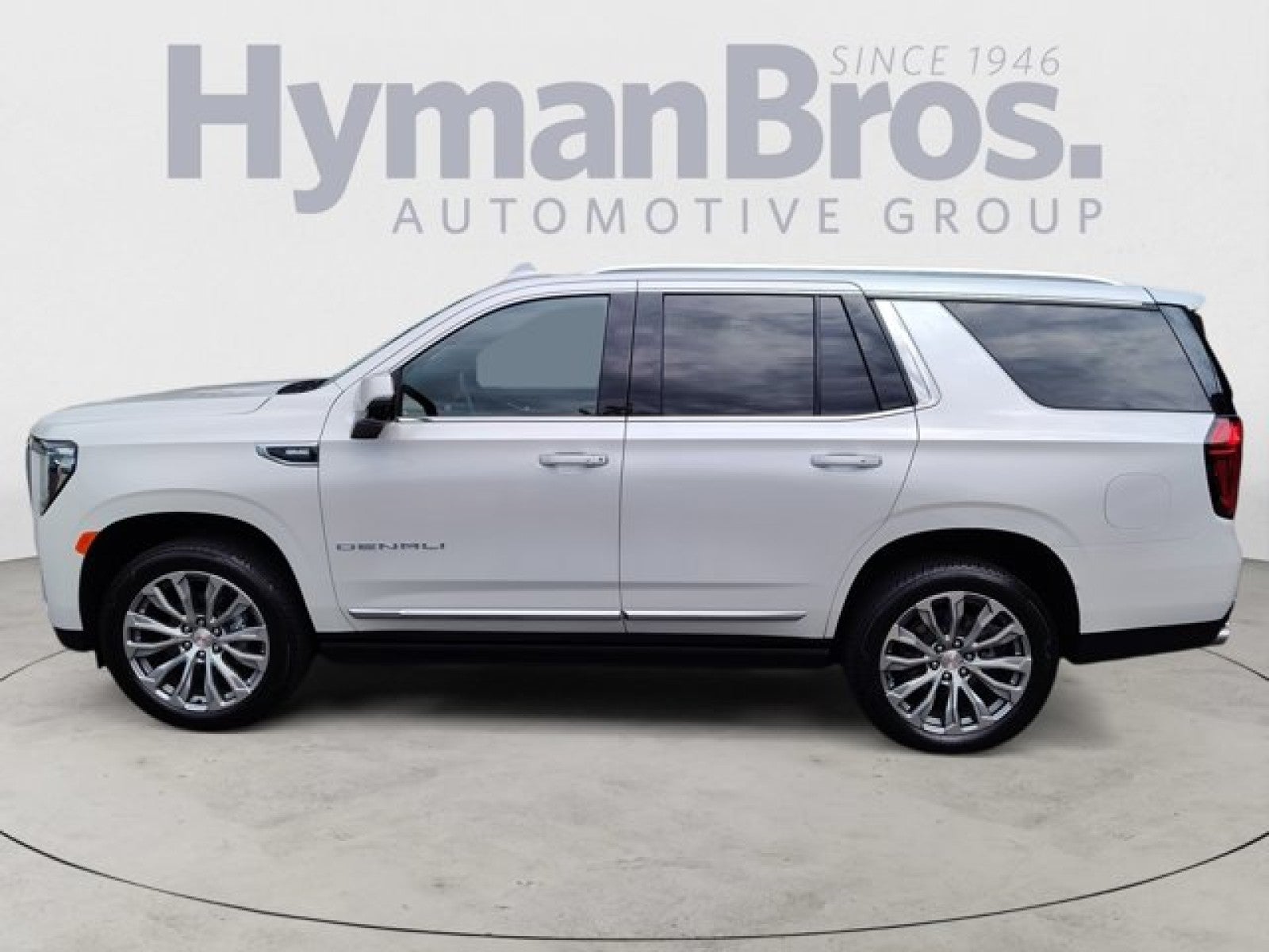 2023 GMC Yukon Denali 4x4 | 1 Owner, Only 4,000 Miles! Rear Seat Media System