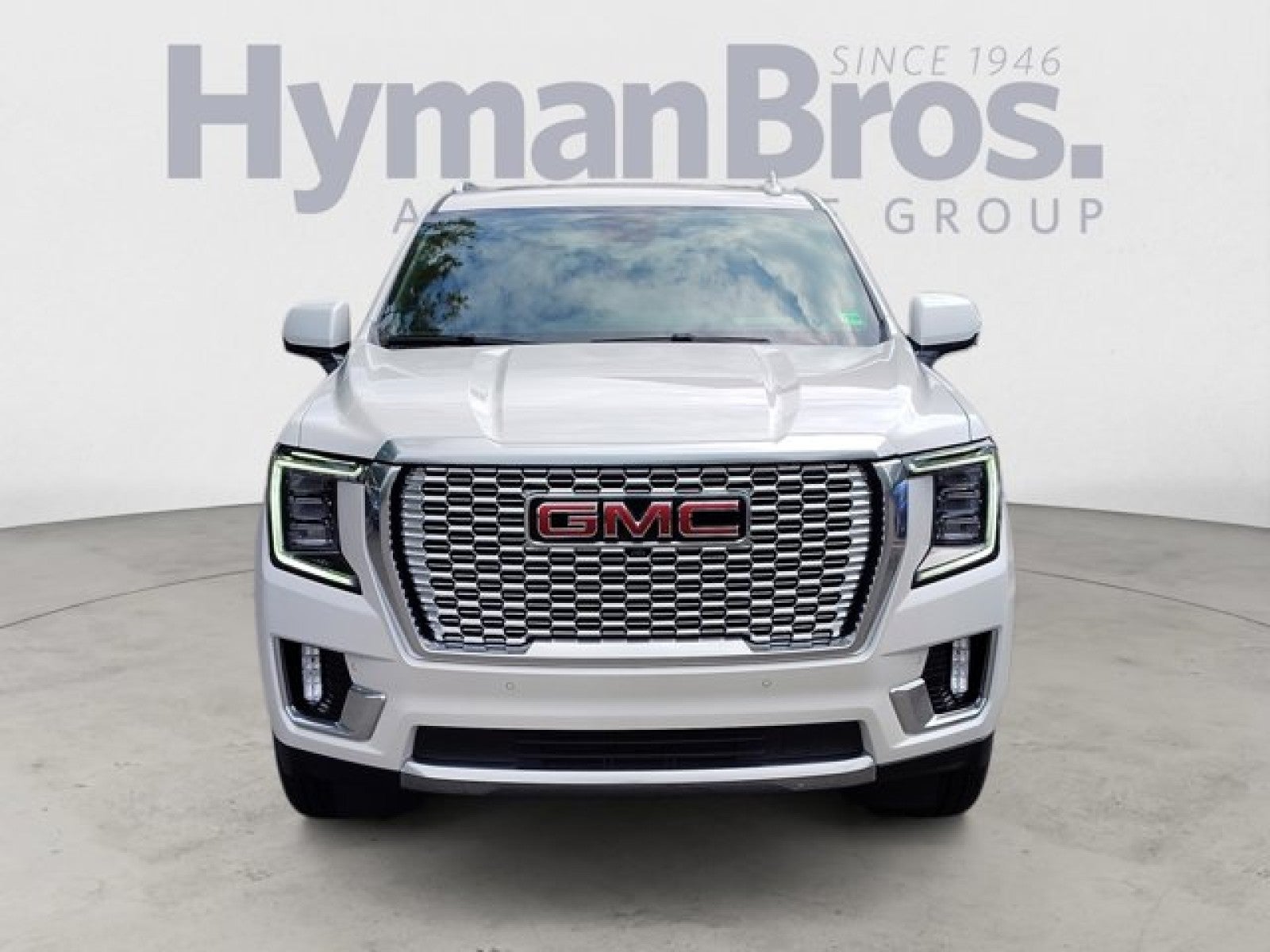 2023 GMC Yukon Denali 4x4 | 1 Owner, Only 4,000 Miles! Rear Seat Media System