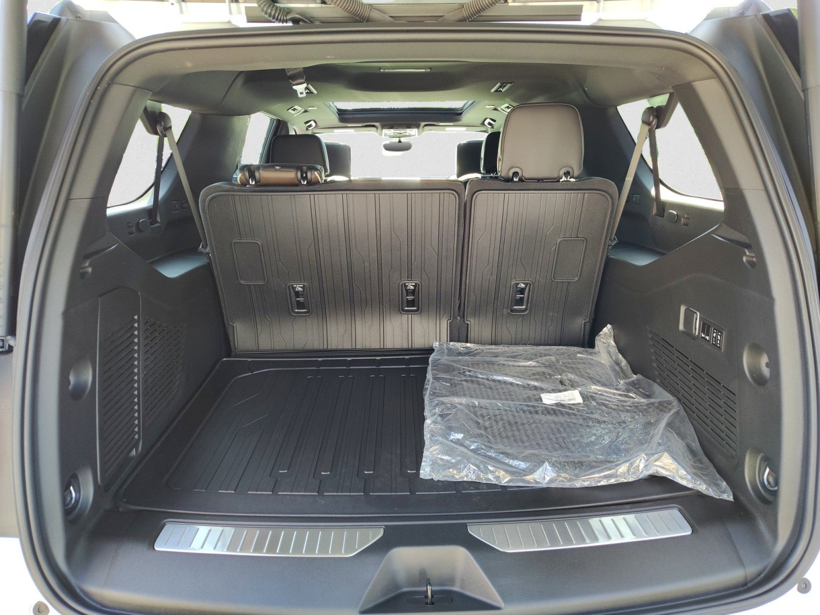 2026 GMC Yukon XL Denali Ultimate 4WD | Nightvision