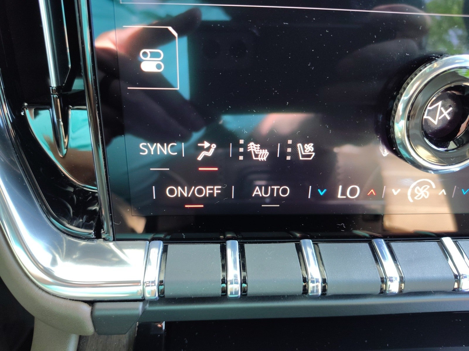 2026 GMC Yukon XL Denali Ultimate 4WD | Nightvision
