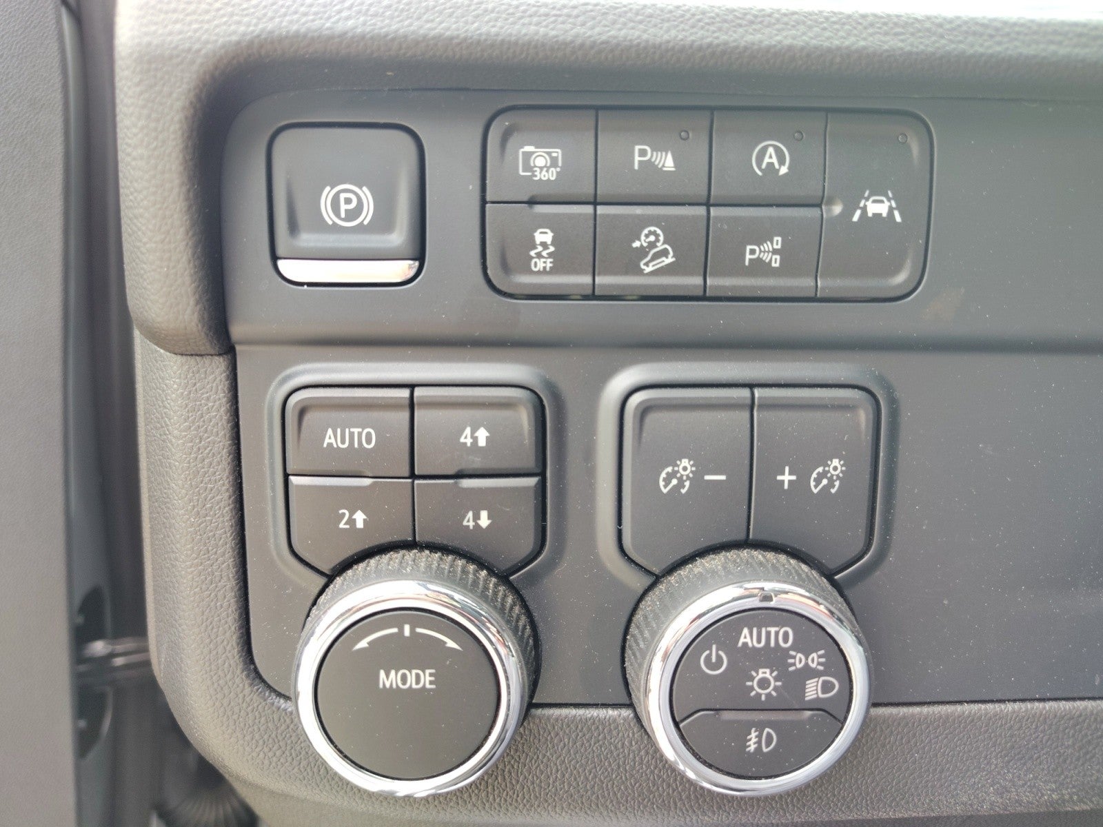 2025 Chevrolet Suburban Z71 4WD