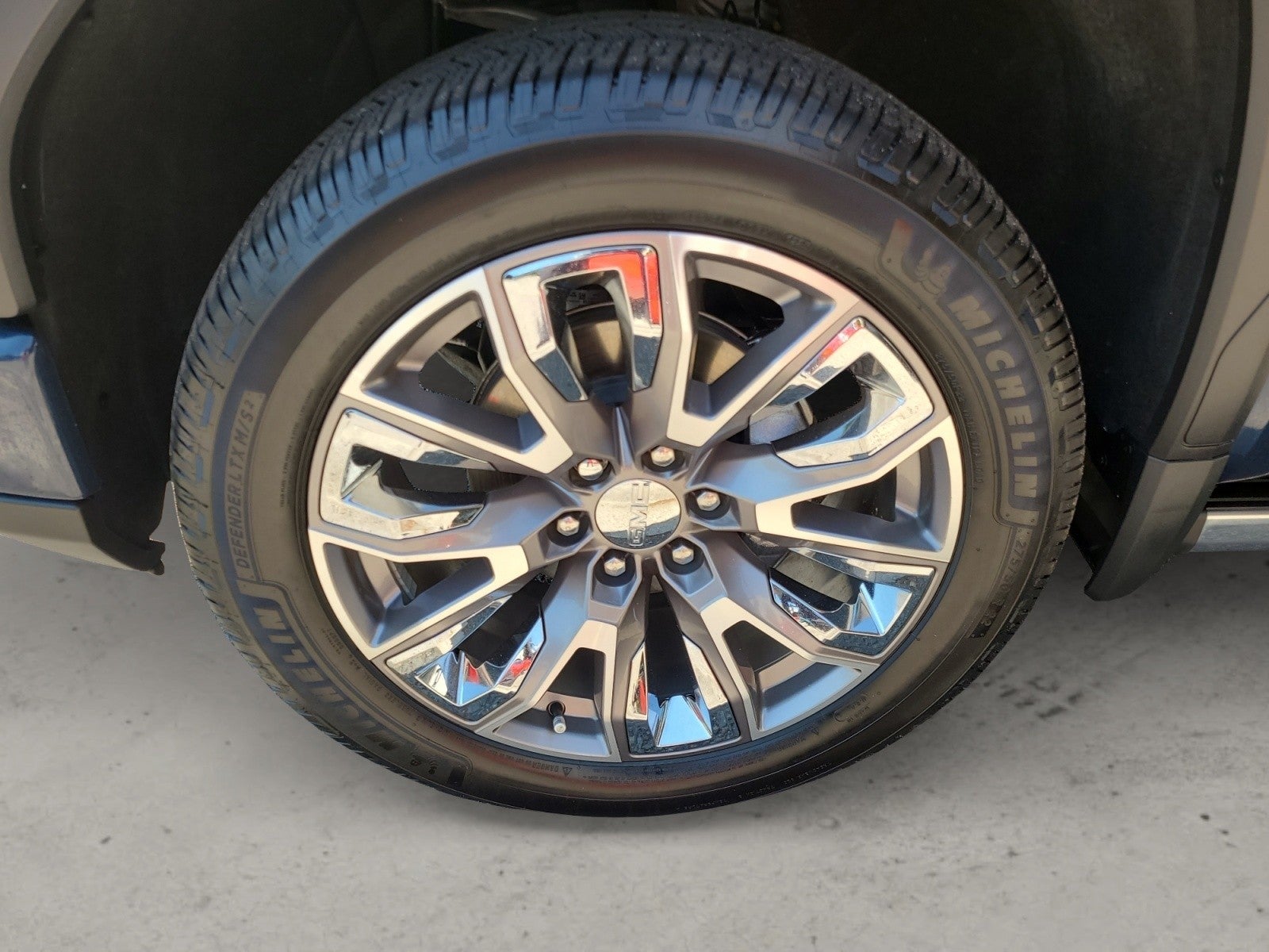 2023 GMC Sierra 1500 Denali 4WD Crew Cab | Reserve, Carbon Pro