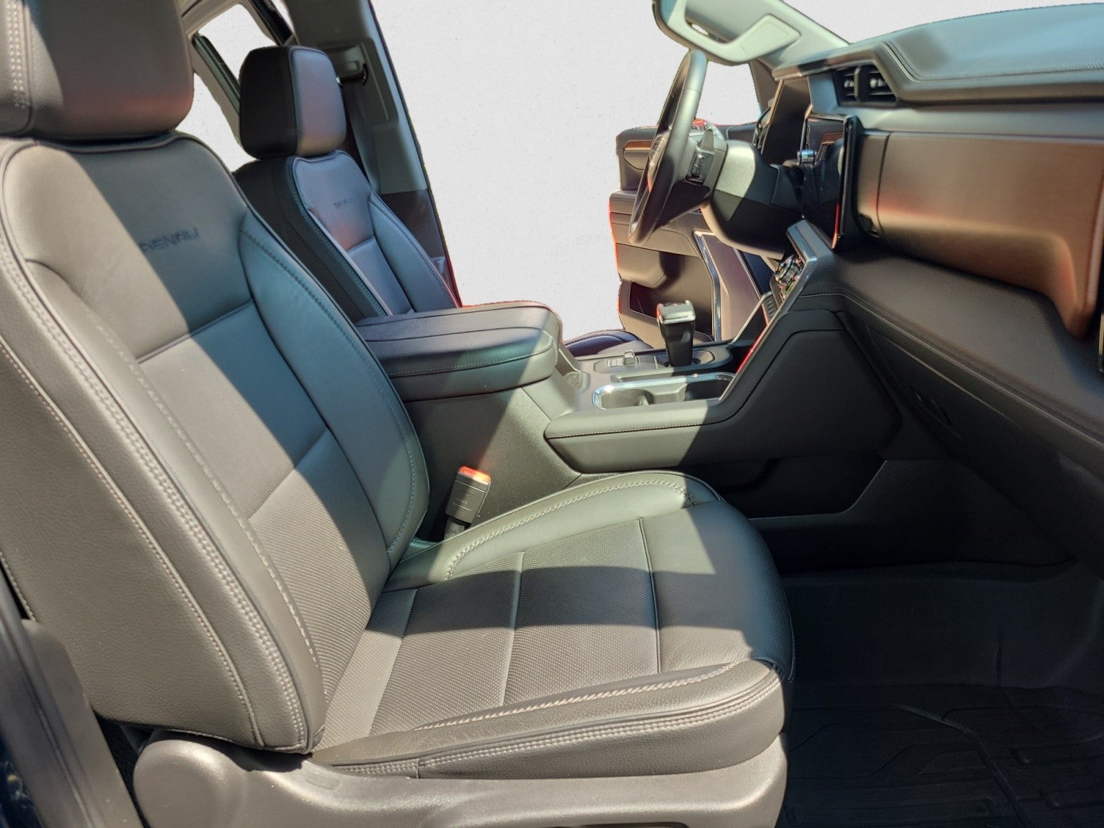 2023 GMC Sierra 1500 Denali 4WD Crew Cab | Reserve, Carbon Pro