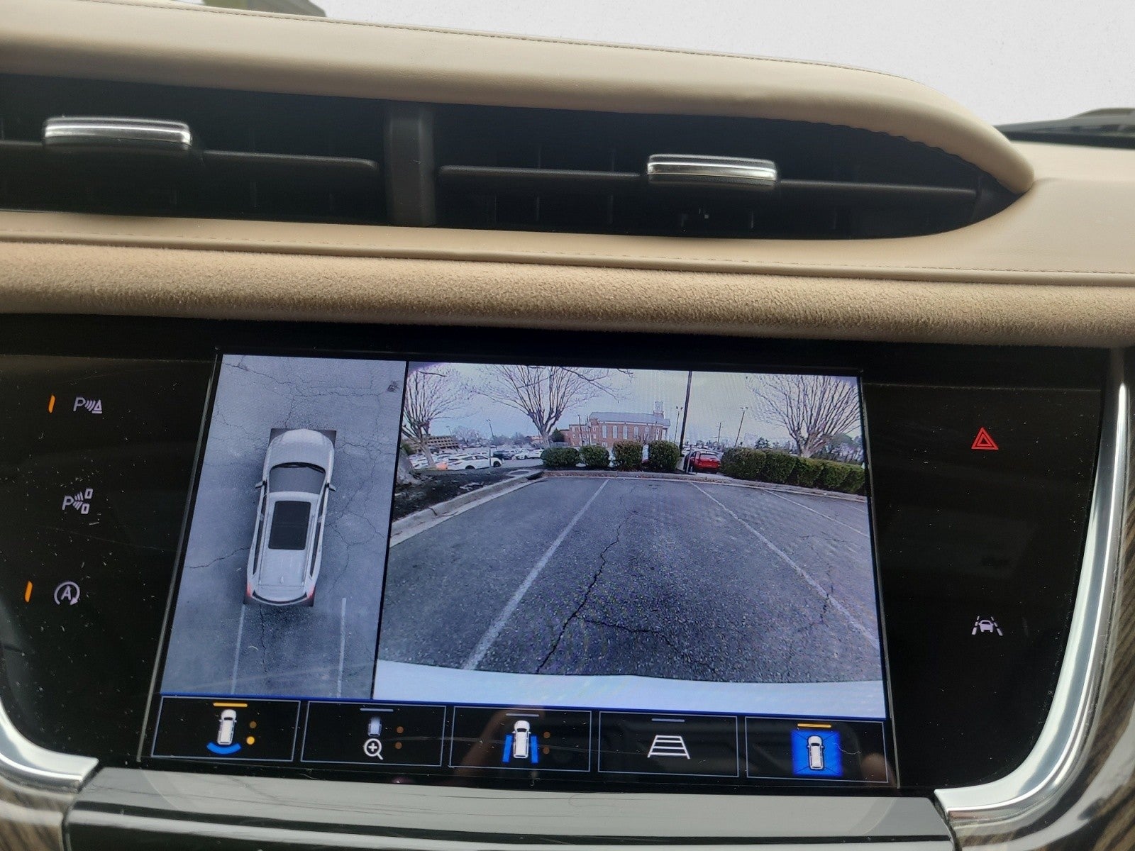 2023 Cadillac XT6 FWD Premium Luxury, Platinum, tech, driver assist