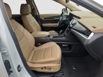 2023 Cadillac XT6 FWD Premium Luxury, Platinum, tech, driver assist