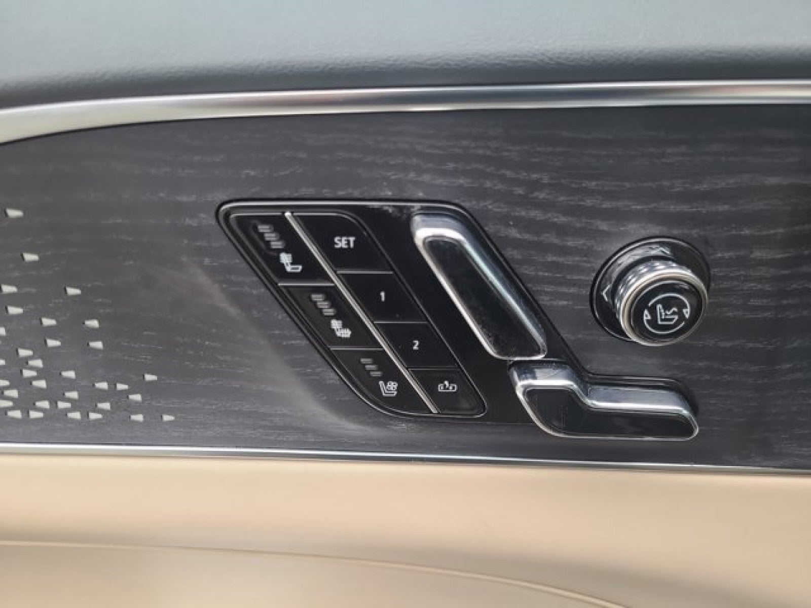 2024 Cadillac LYRIQ Sport 3 AWD, Nappa leather, $81k MSRP