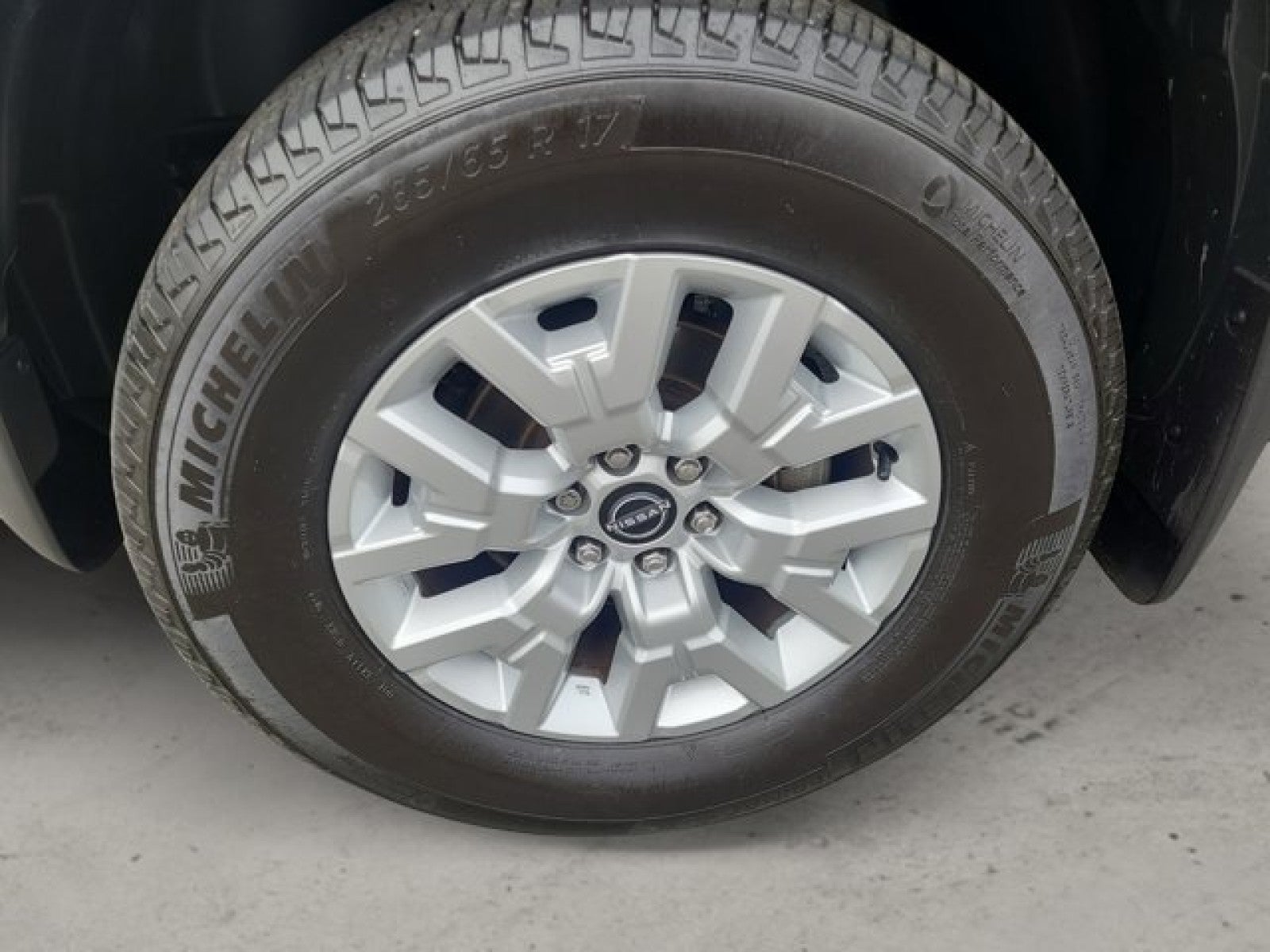 2022 Nissan Frontier SV 4x4 Crew Cab | Tech Package