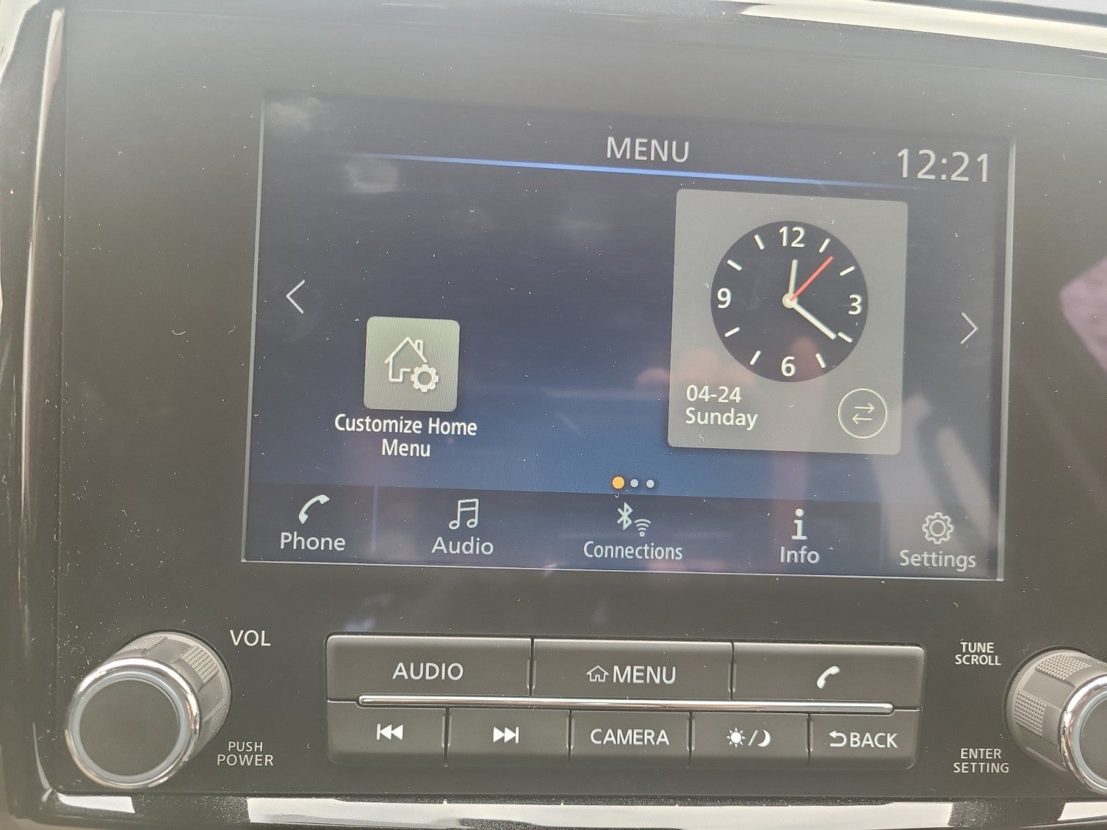 2022 Nissan Frontier SV 4x4 Crew Cab | Tech Package