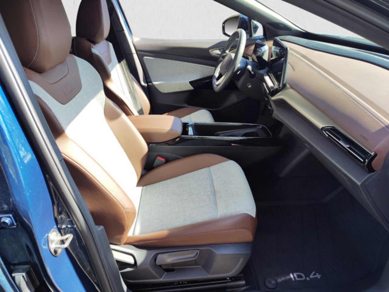 2023 Volkswagen ID.4 Pro