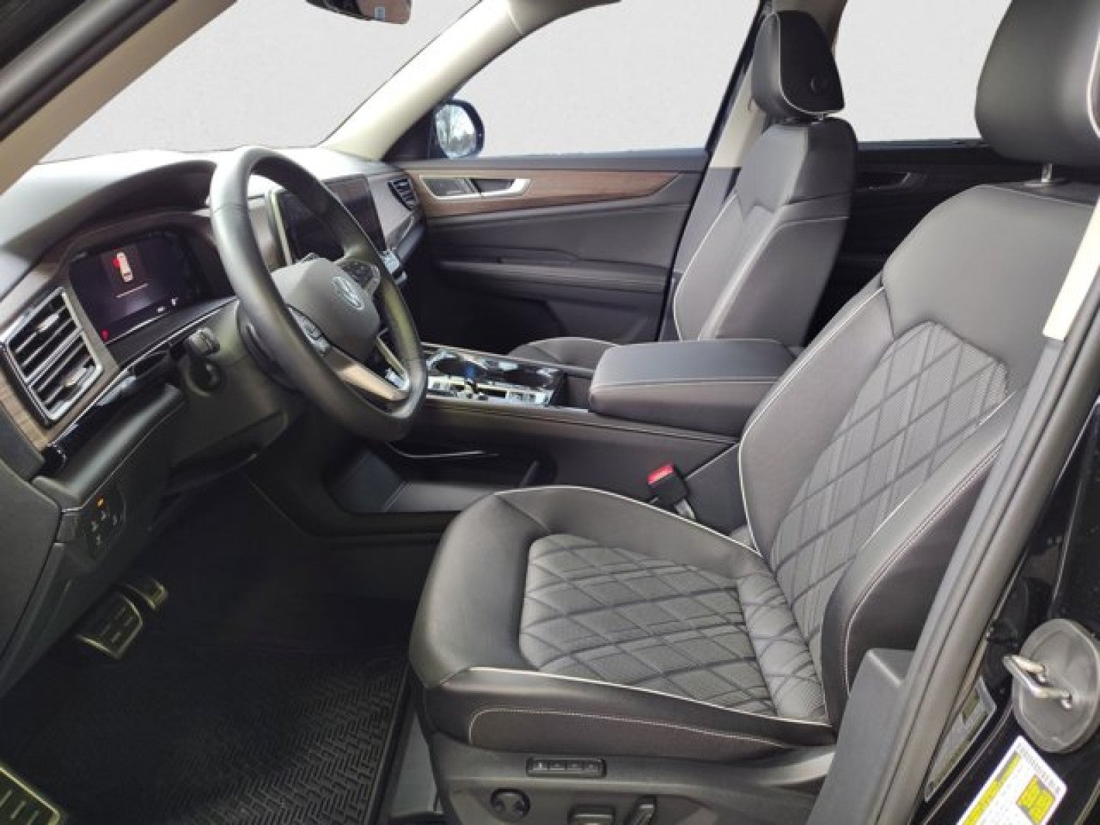 2024 Volkswagen Atlas 2.0T SEL Premium R-Line