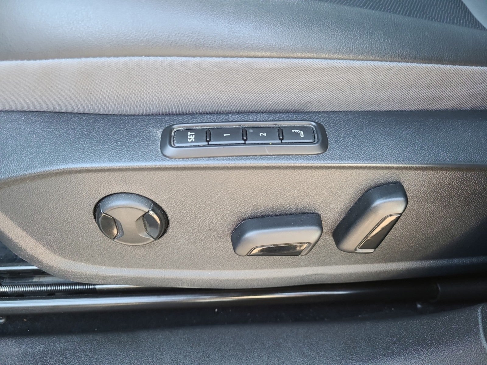 2023 Volkswagen ID.4 Pro S | $51k msrp