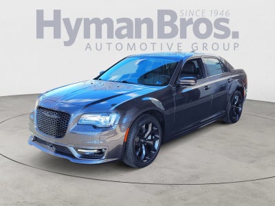 2023 Chrysler 300 Touring L