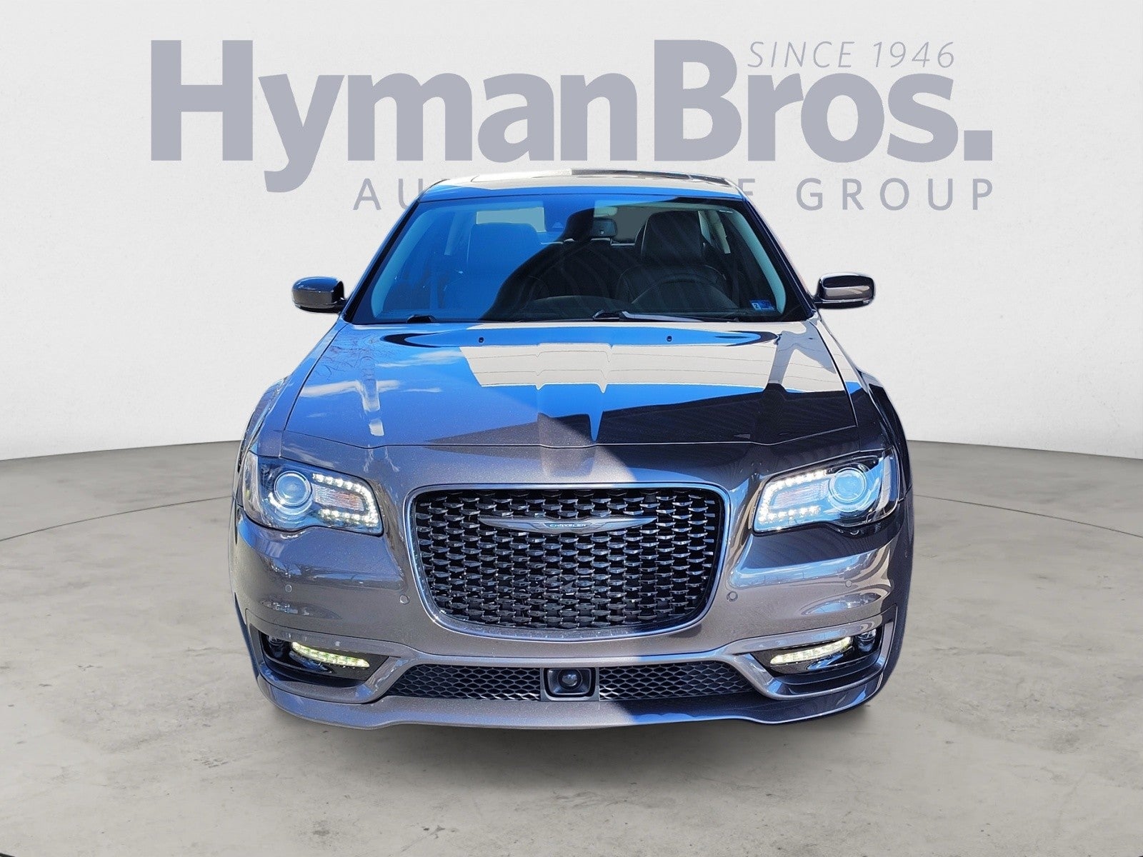 2023 Chrysler 300 Touring L