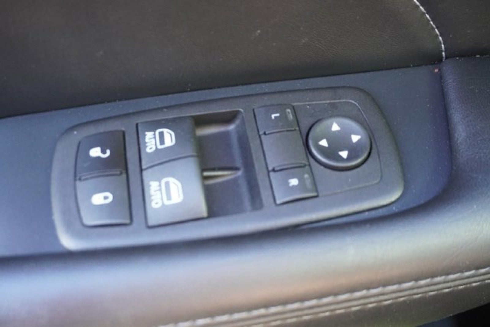 2023 Dodge Challenger GT AWD | Sunroof, tech, blacktop