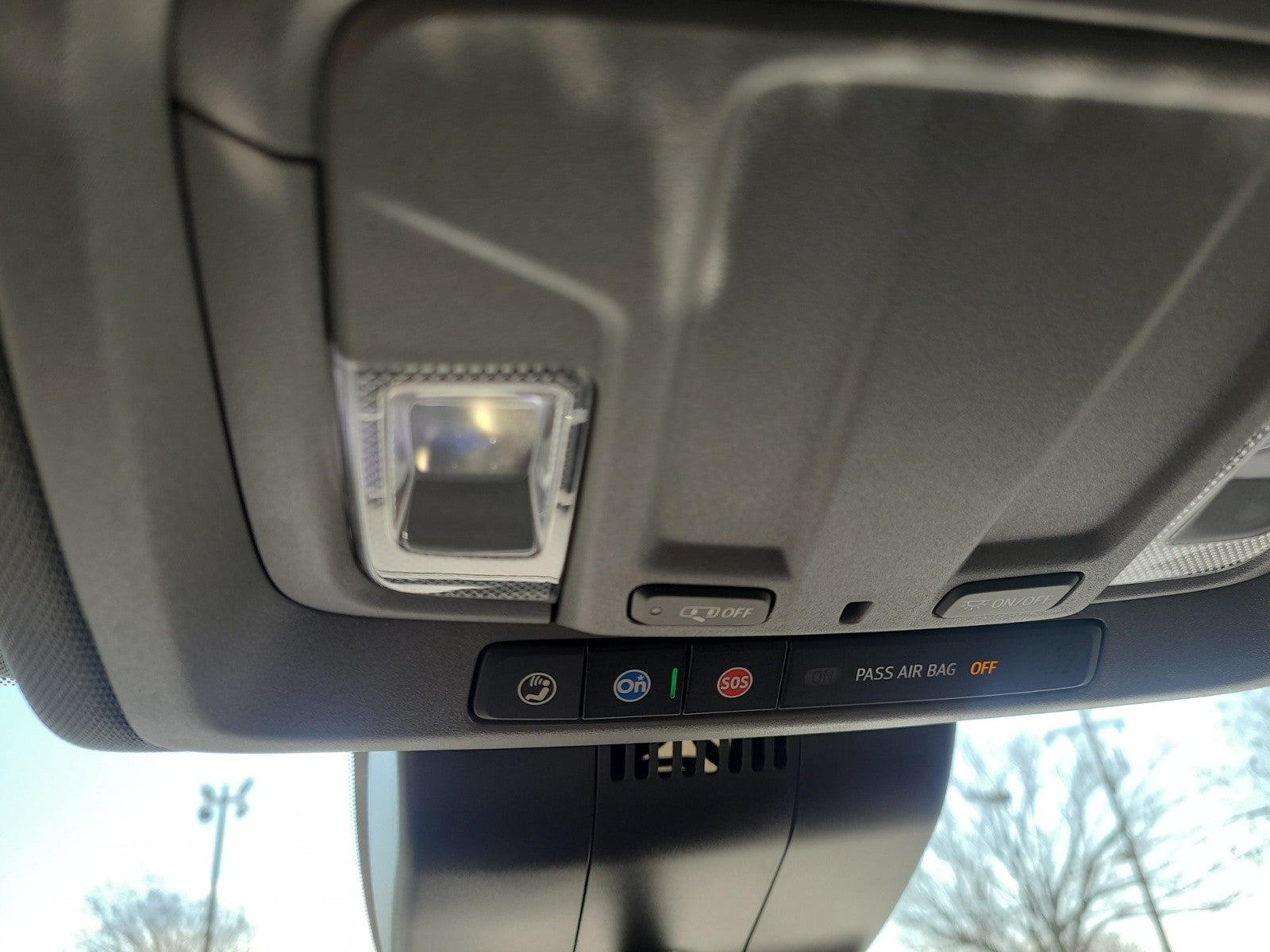 2022 Chevrolet Silverado 1500 4WD Crew Cab RST | Z71, 20 Black Wheels