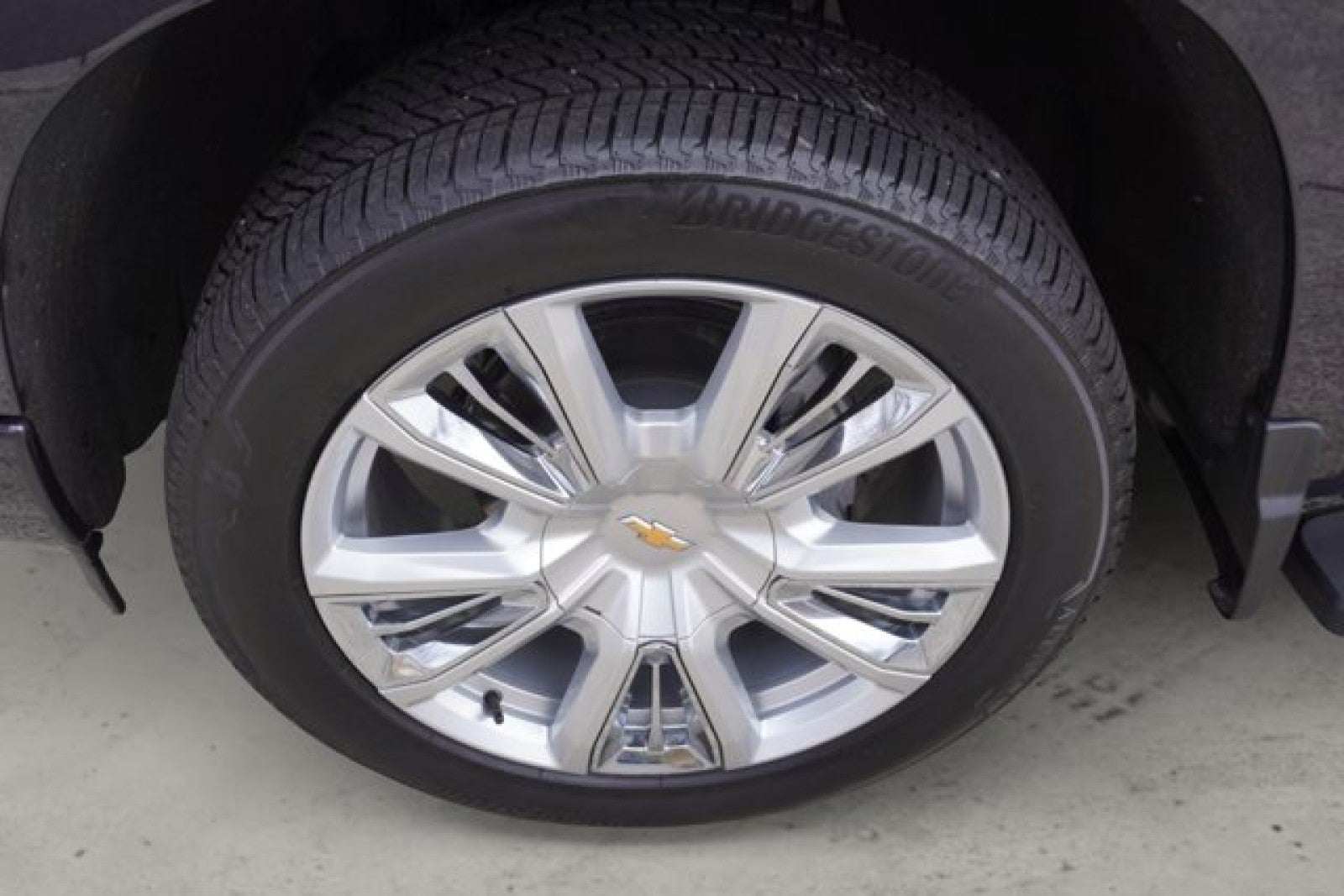 2022 Chevrolet Silverado 1500 High Country 4x4 | Tech Pkg, 22 Wheels