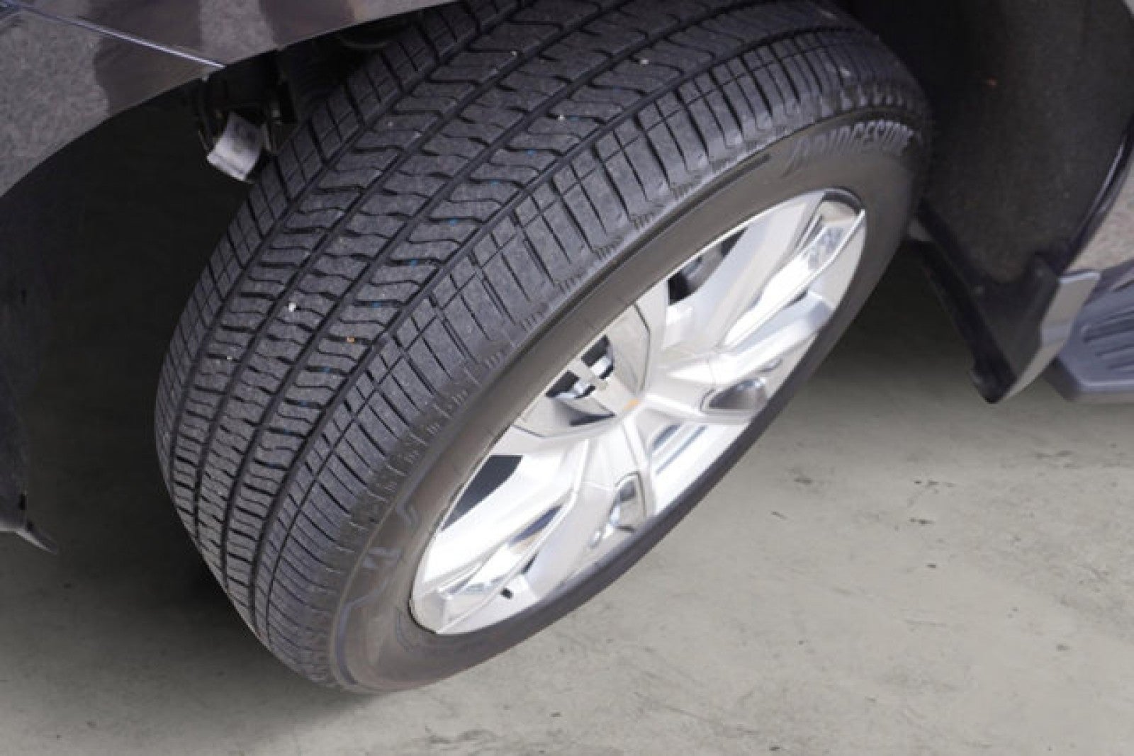 2022 Chevrolet Silverado 1500 High Country 4x4 | Tech Pkg, 22 Wheels