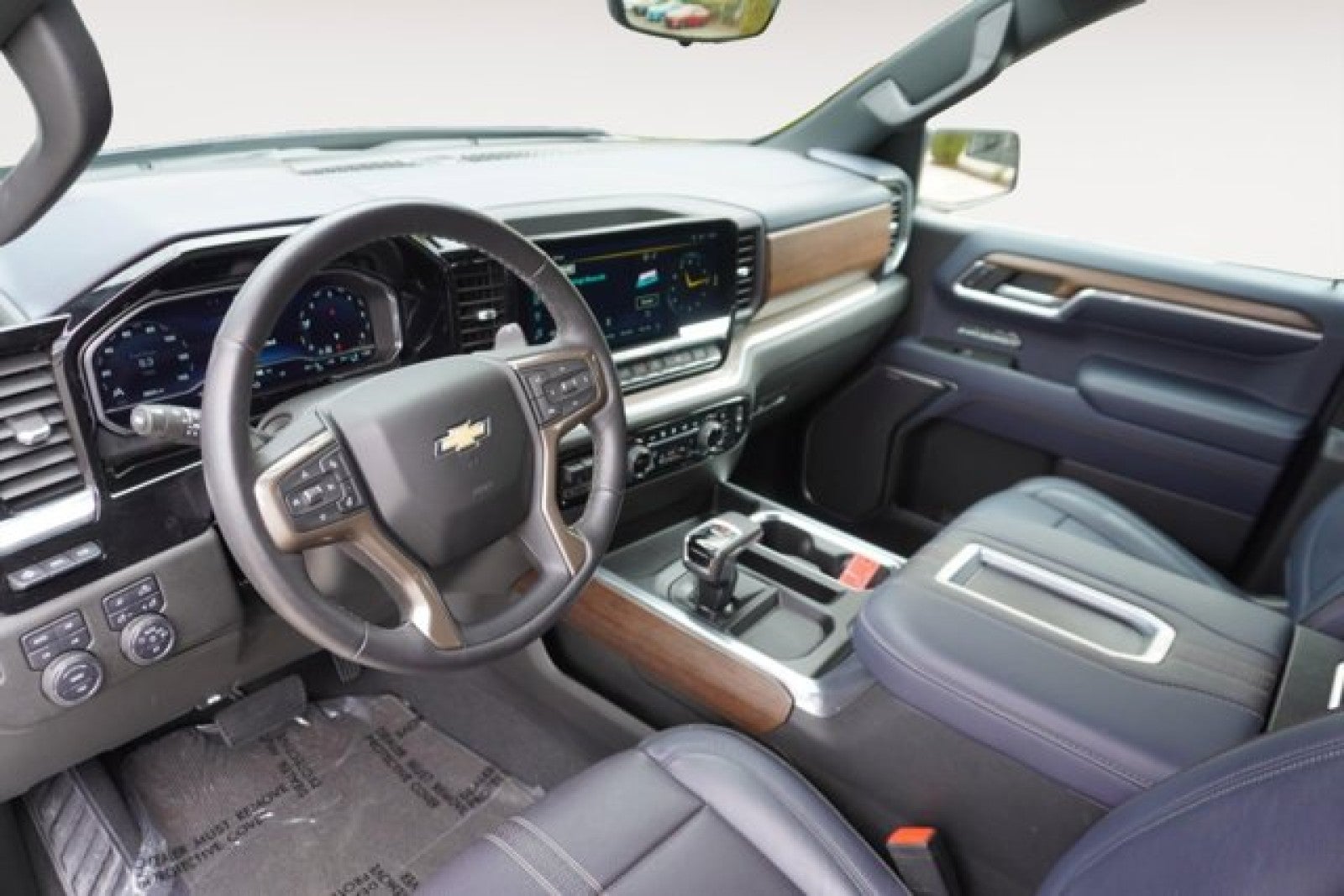 2022 Chevrolet Silverado 1500 High Country 4x4 | Tech Pkg, 22 Wheels