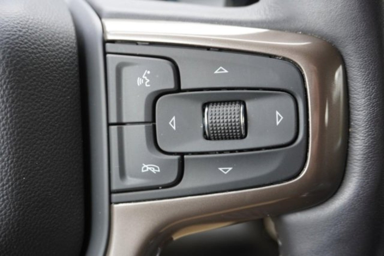 2022 Chevrolet Silverado 1500 High Country 4x4 | Tech Pkg, 22 Wheels