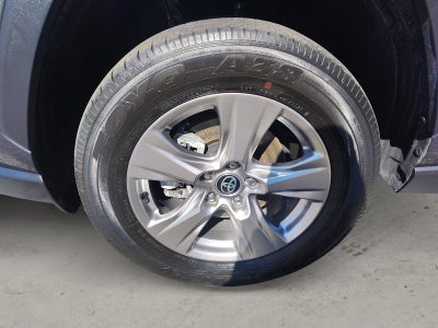 2023 Toyota RAV4 XLE | Moonroof