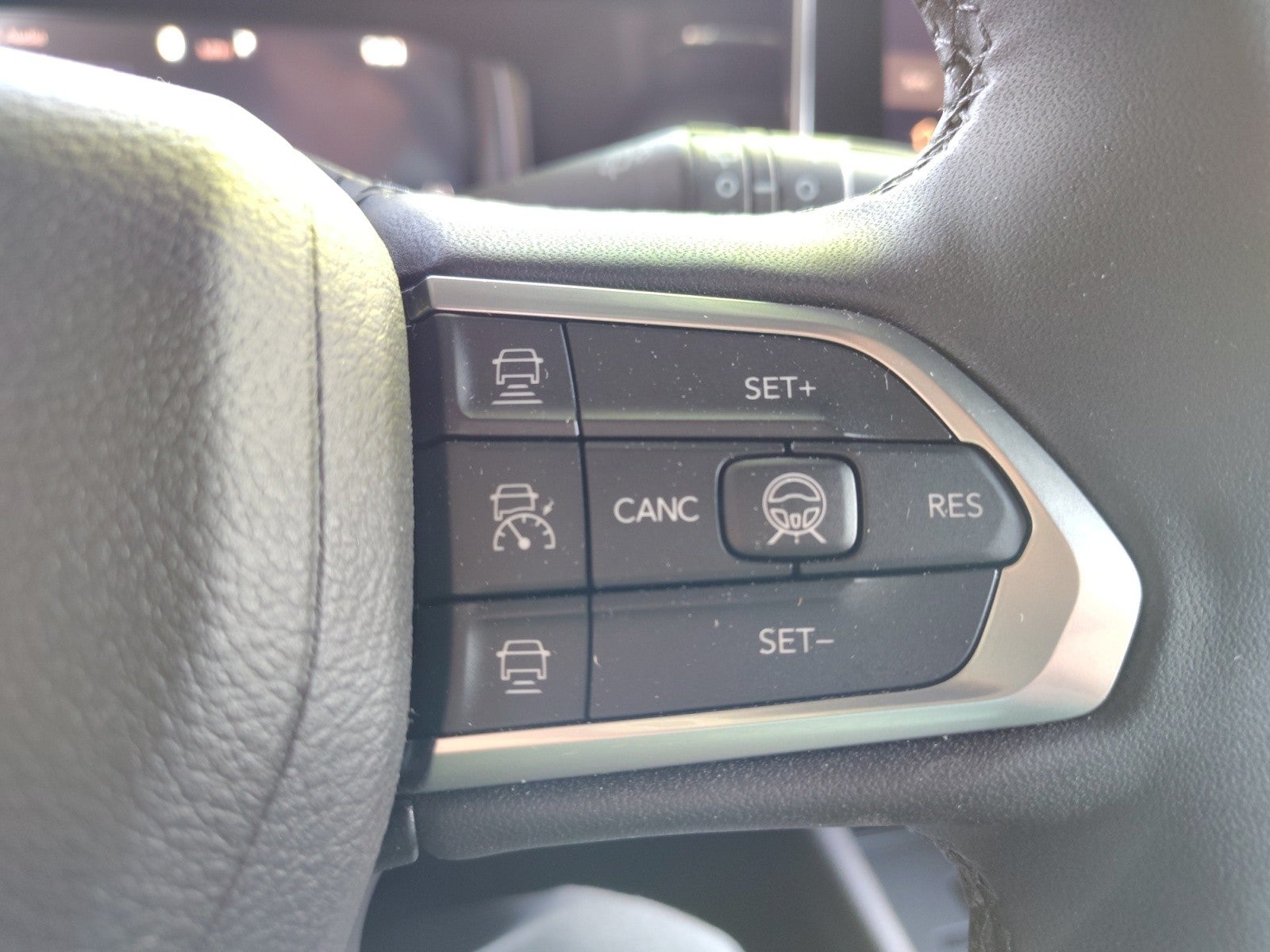 2023 Jeep Compass High Altitude 4x4 | Driver Assist, Elite interior